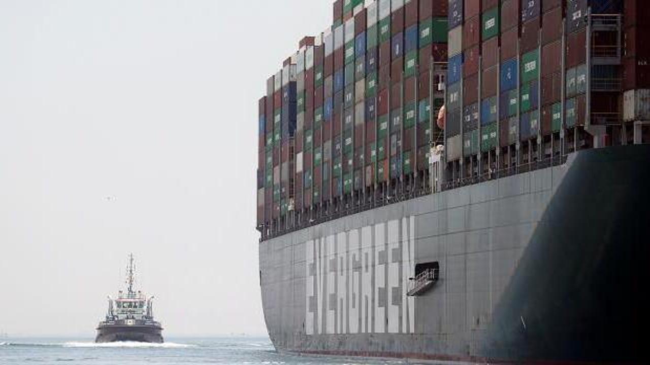 Süveyş Kanalı'nı tıkayan Ever Given gemisi Mısır'dan ayrılıyor