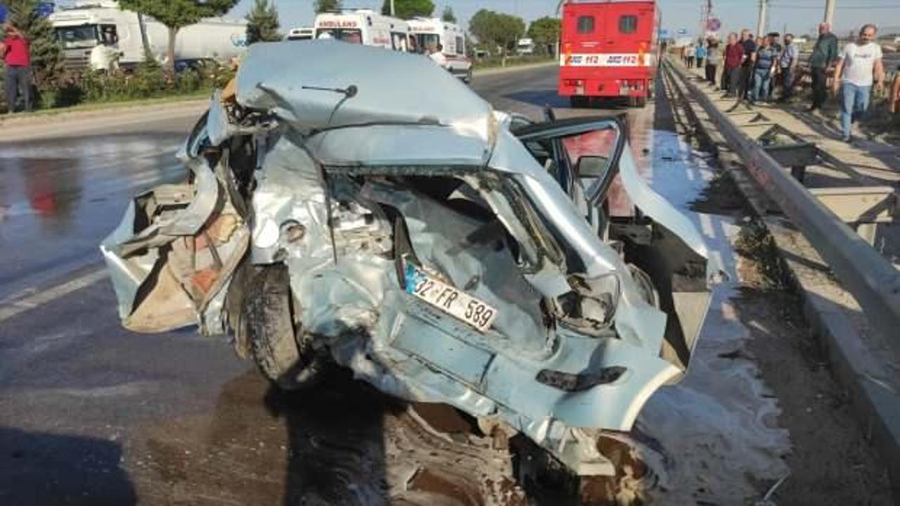 Afyonkarahisar'da zincirleme trafik kazası: 1 ölü, 4 yaralı