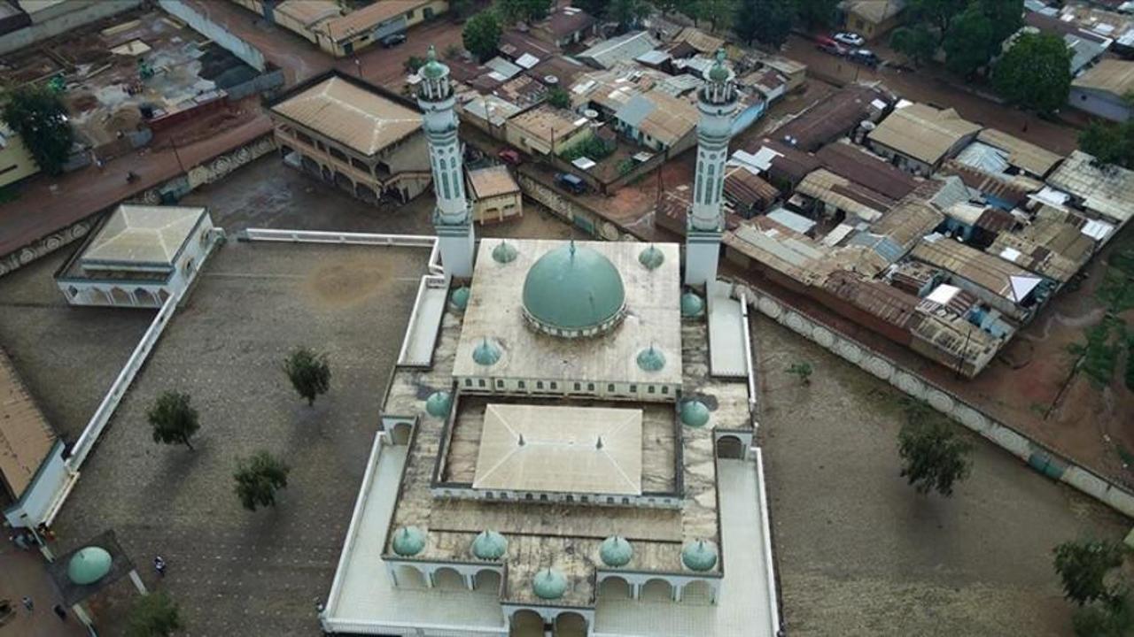 Kamerun camilerinde Osmanlı izleri