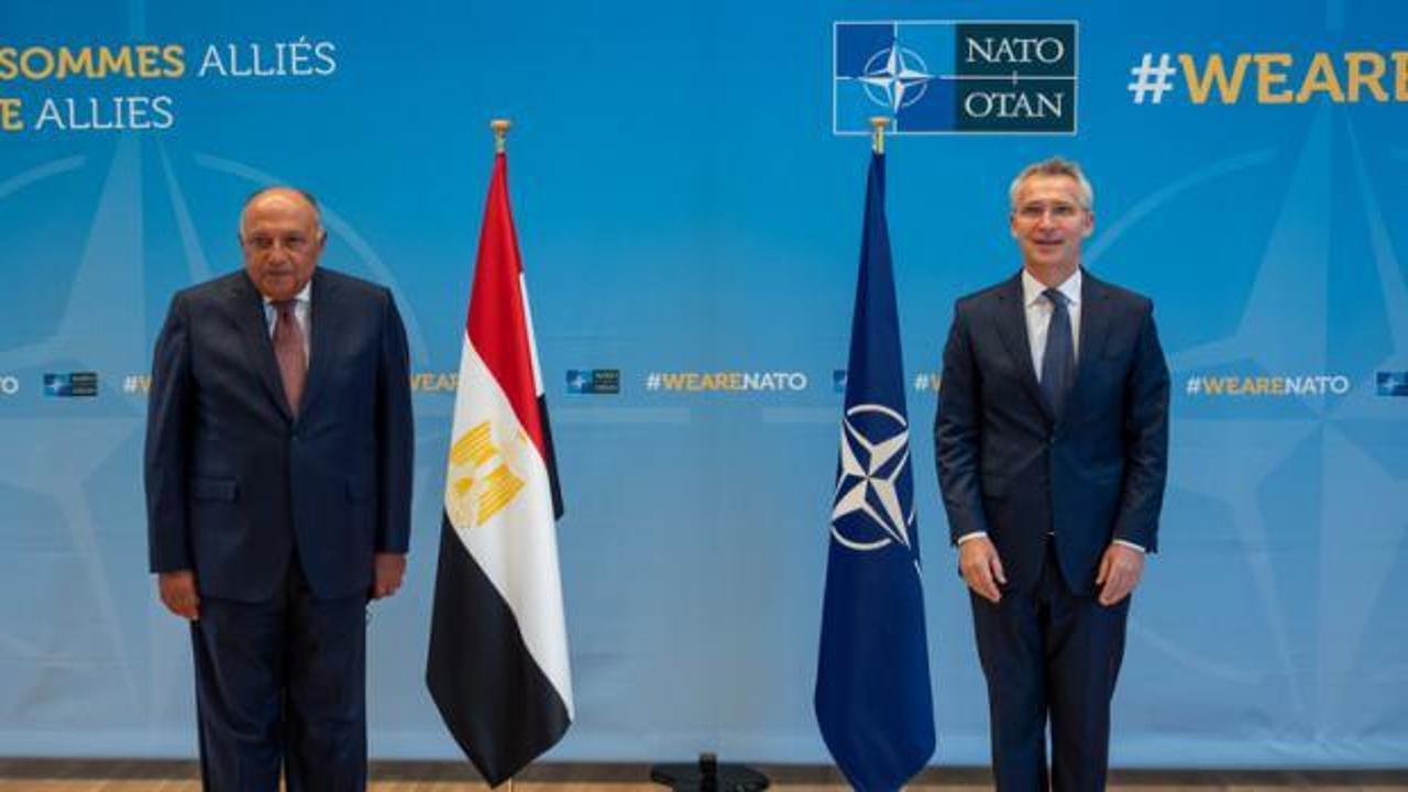 NATO Genel Sekreteri Stoltenberg, Mısır Dışişleri Bakanı Şükri ile görüştü