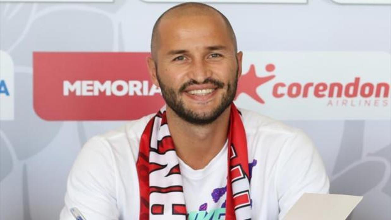 Antalyaspor, Kudriashov ile yeni sözleşme imzaladı