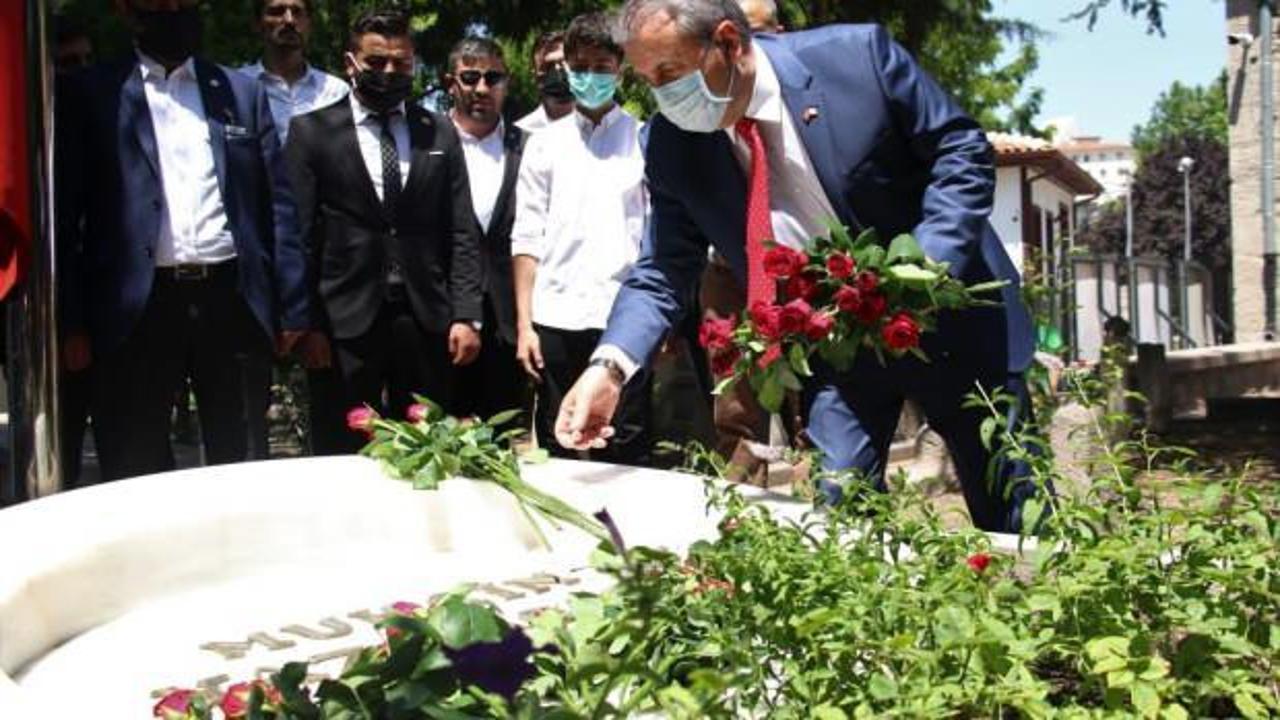 BBP Genel Başkanı Destici’den, Muhsin Yazıcıoğlu’nun kabrine ziyaret