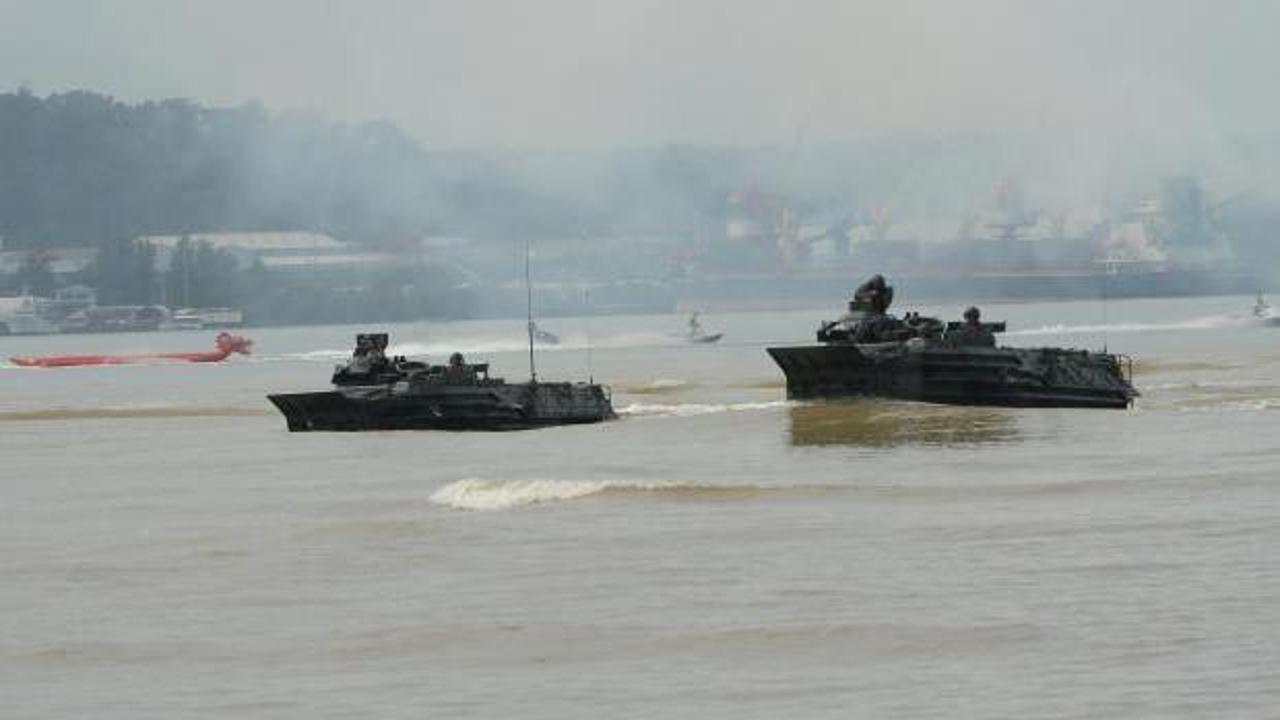 Filipinler, Güney Çin Denizi’nde bir Çin savaş gemisini uzaklaştırdı
