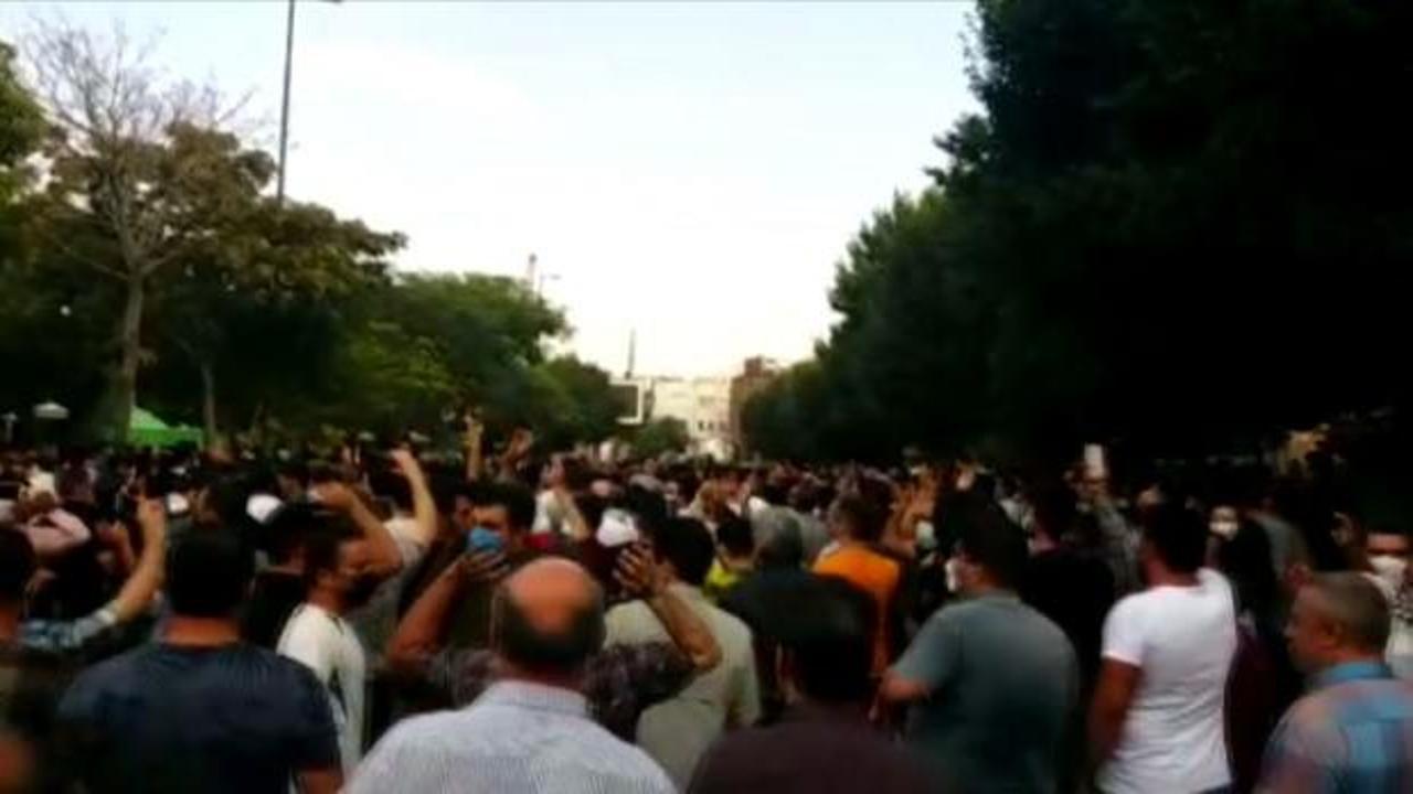İran Türklerinden su krizi protestolarına destek gösterisi