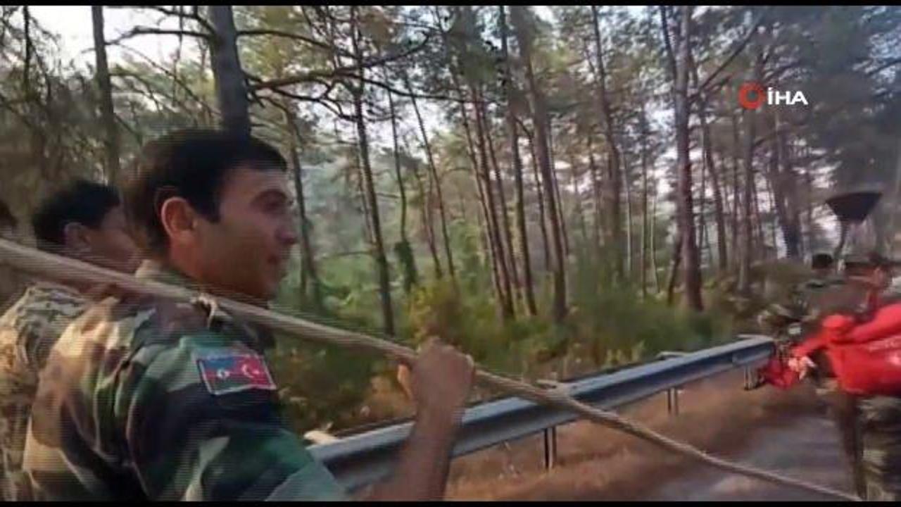 Felaket b&ouml;lgesinde Gardaş'la omuz omuza