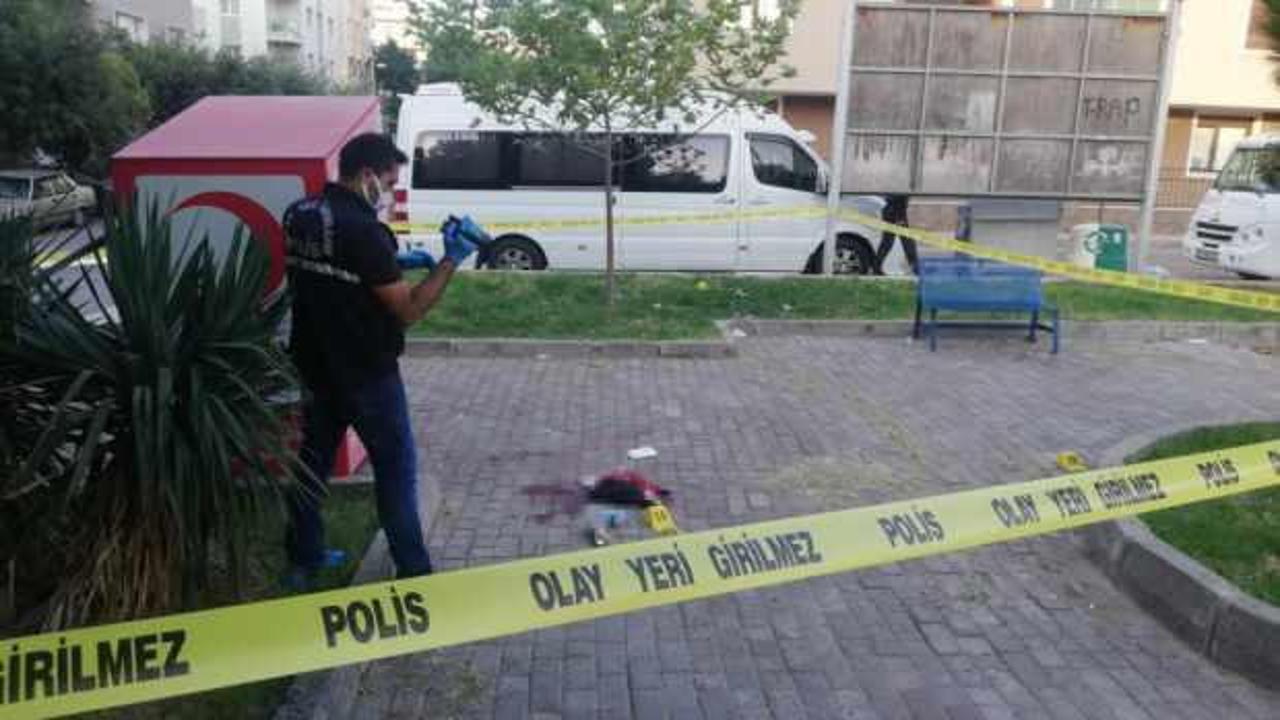 İzmir’de parkı kana buladılar: 1 ölü, 3 yaralı