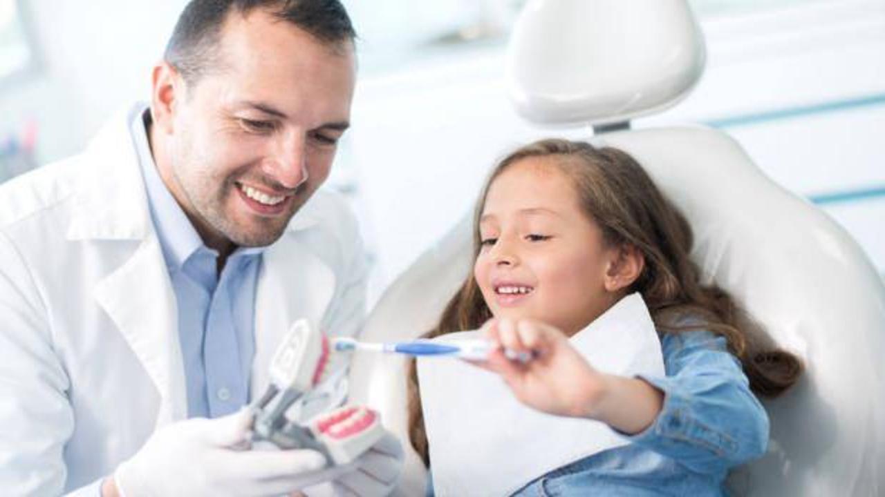 Diş Hekimliği bölümü eğitim süresi kaç yıldır? Diş Hekimliği mezunu ne iş yapar? İş olanakları...