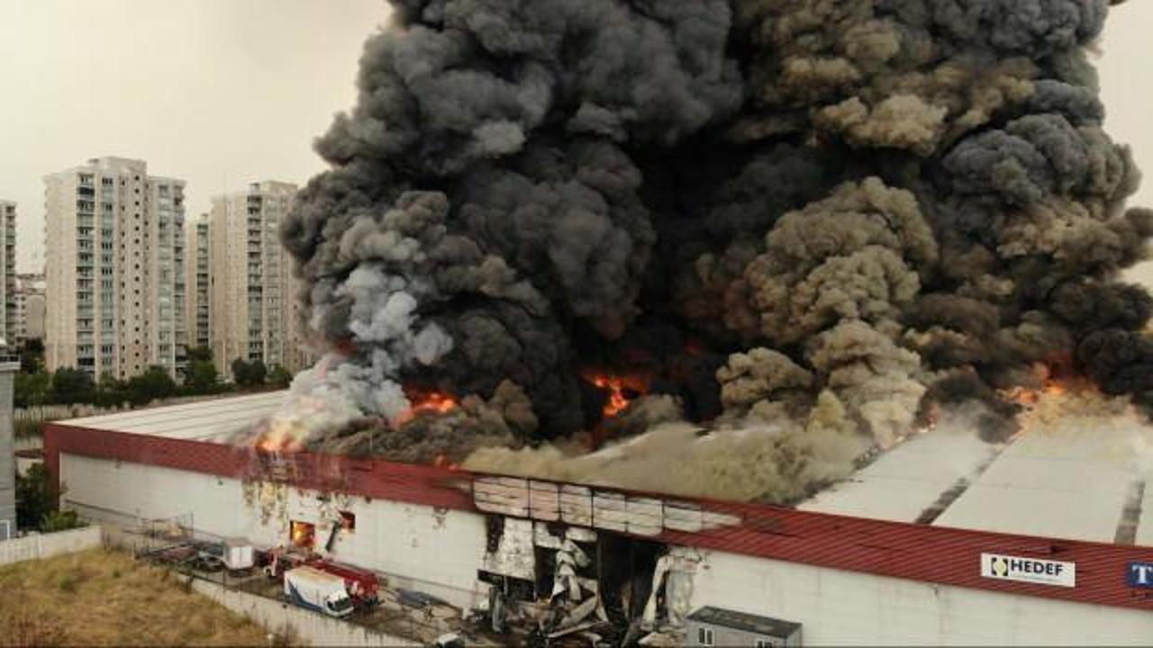 Esenyurt'ta korkutan yangın!