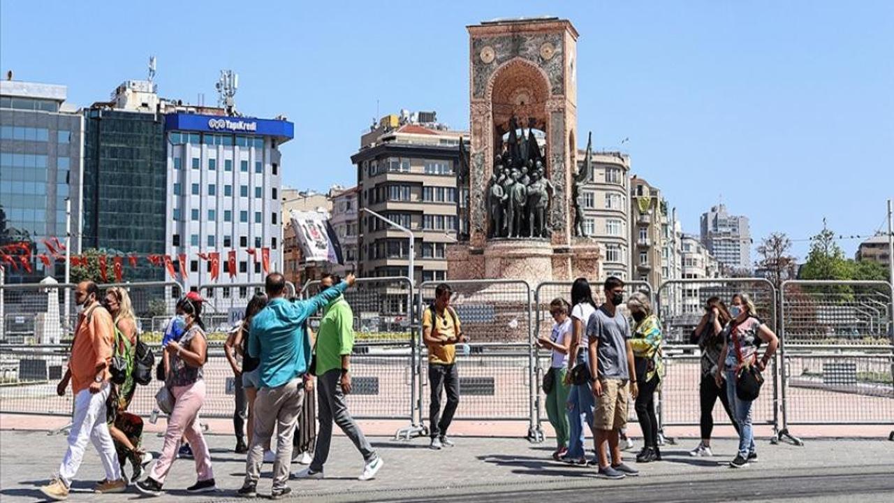 İstanbul'a akın var! Son 16 ayda en fazla turist haziranda geldi