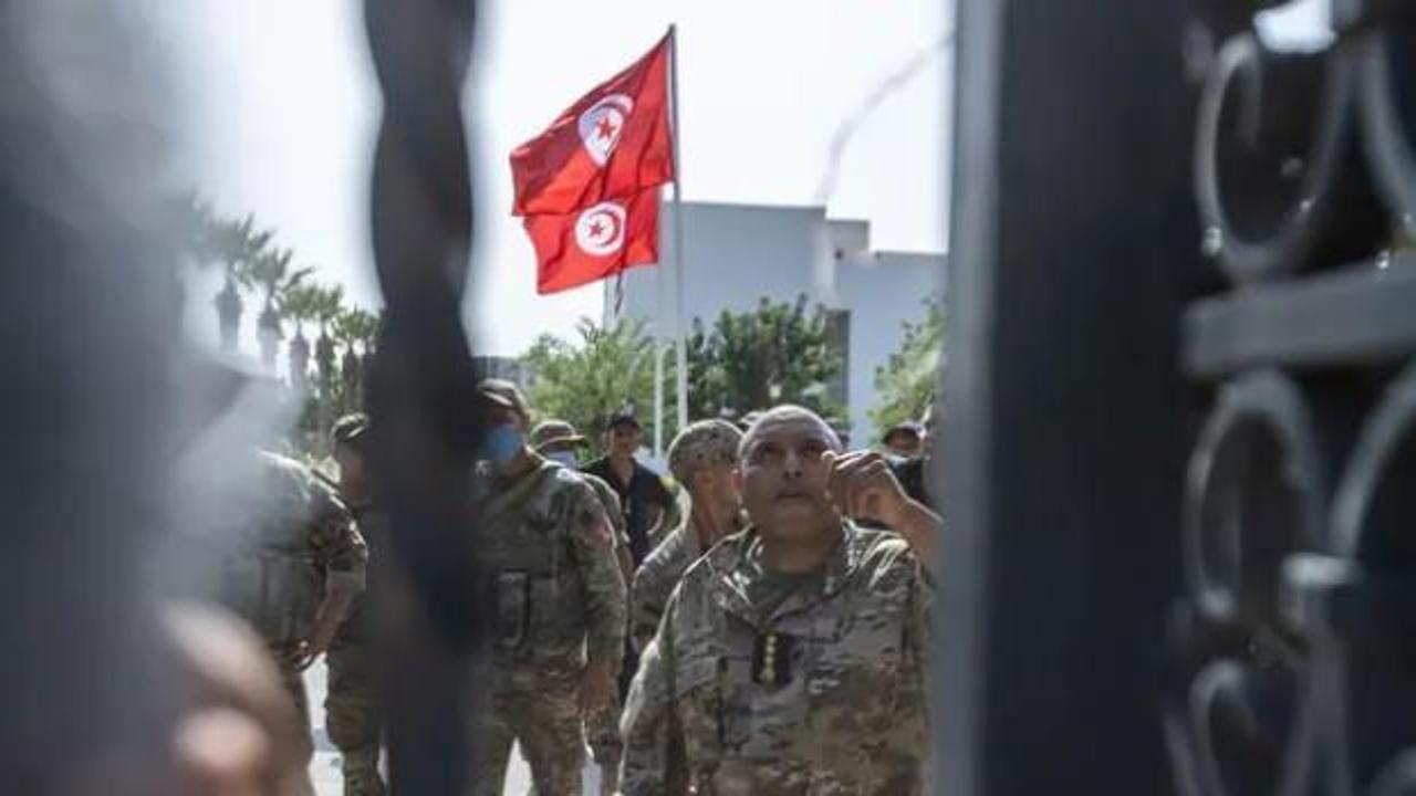 Tunus'ta bir milletvekili daha gözaltına alındı