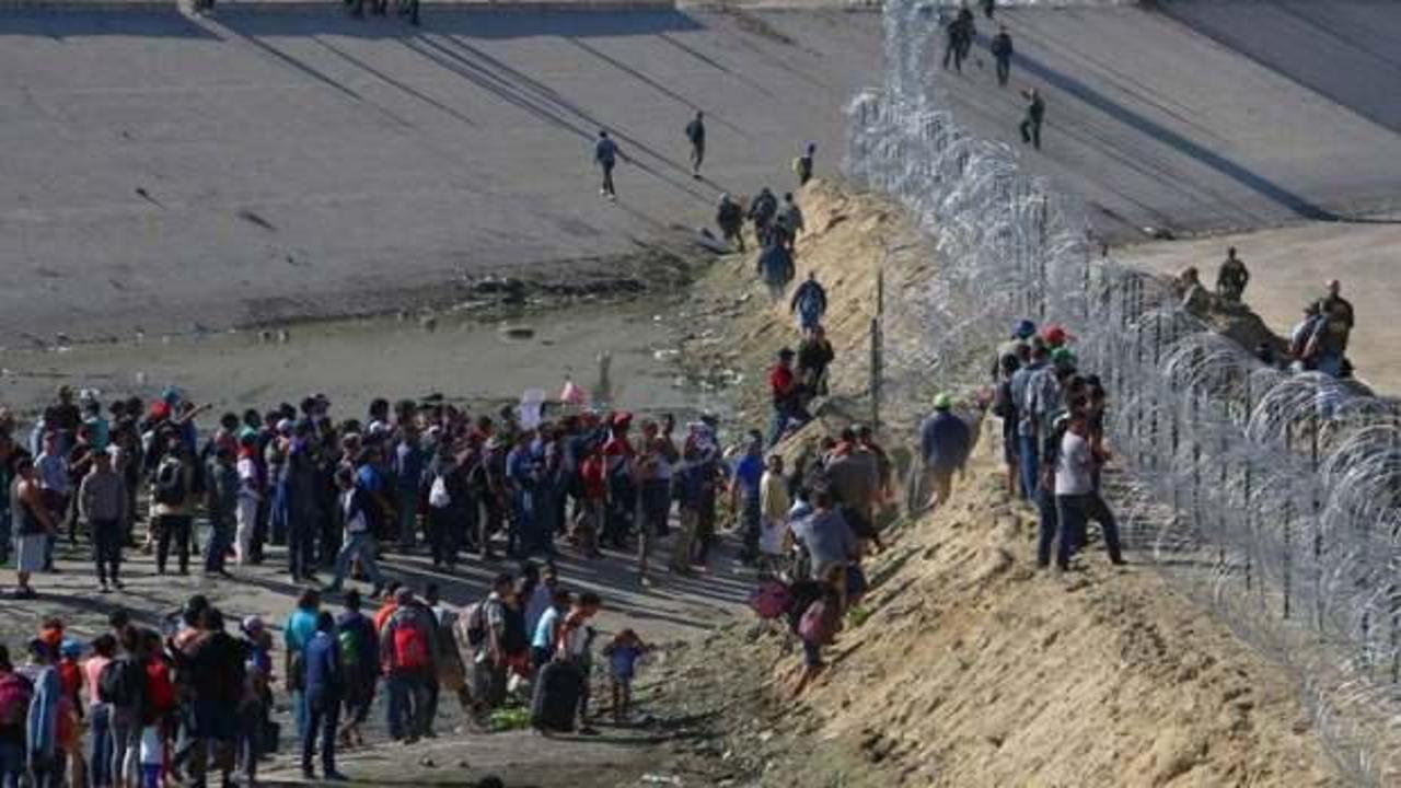Meksika'dan ABD'ye geçen kaçak göçmen sayısında rekor 