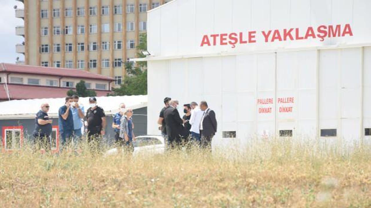 Sivas'ta ambulans helikopter pistinin yakınında lastik yaktılar