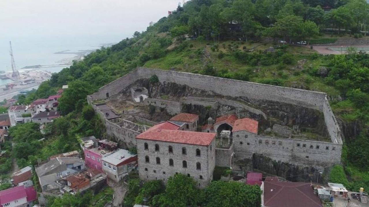 Trabzon'un tarihi manastırı ziyarete açılacağı günü bekliyor