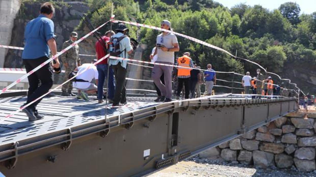 Bakan Karaismailoğlu: Kalıcı köprüler 2 ay içinde bitirilecek
