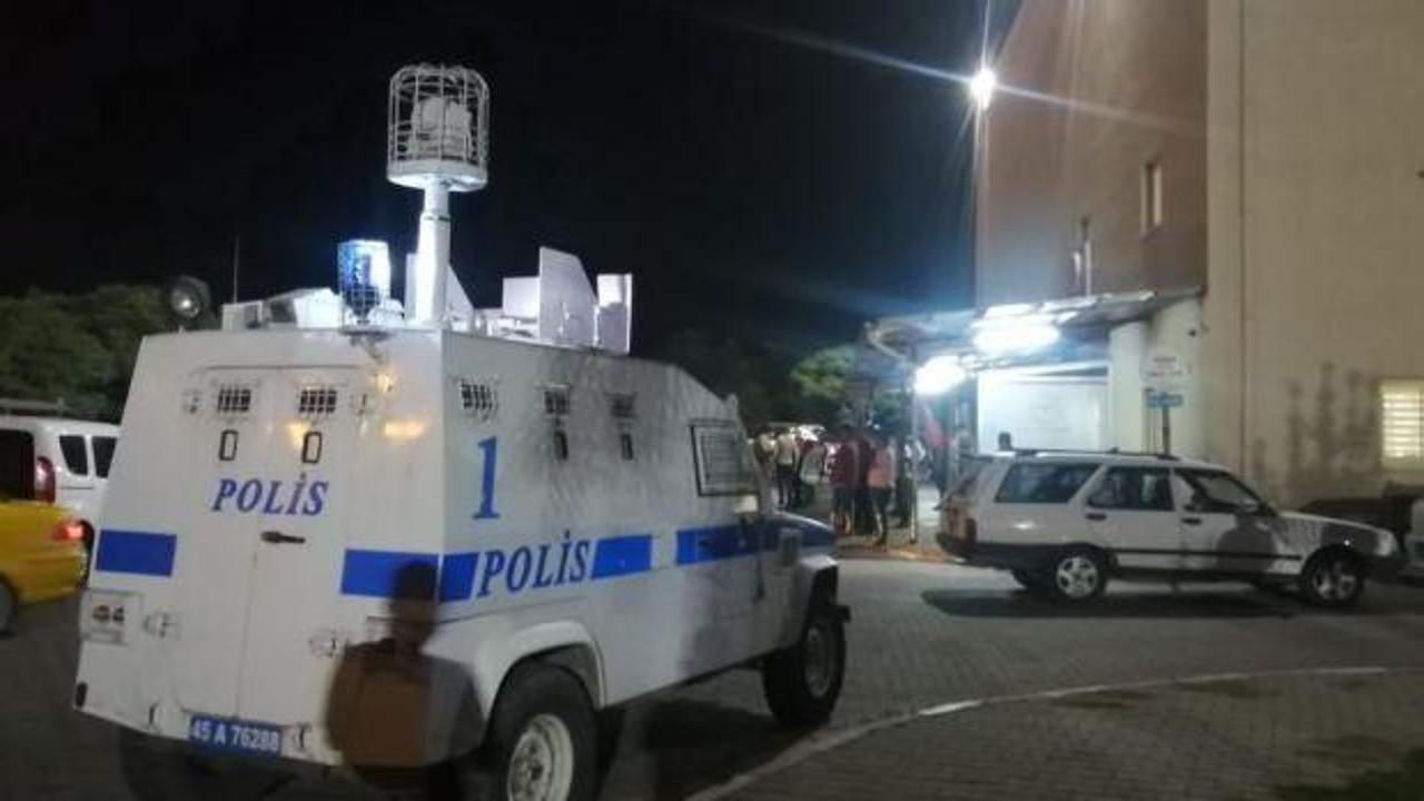 Manisa'da olaya giden polis memuru bıçaklandı