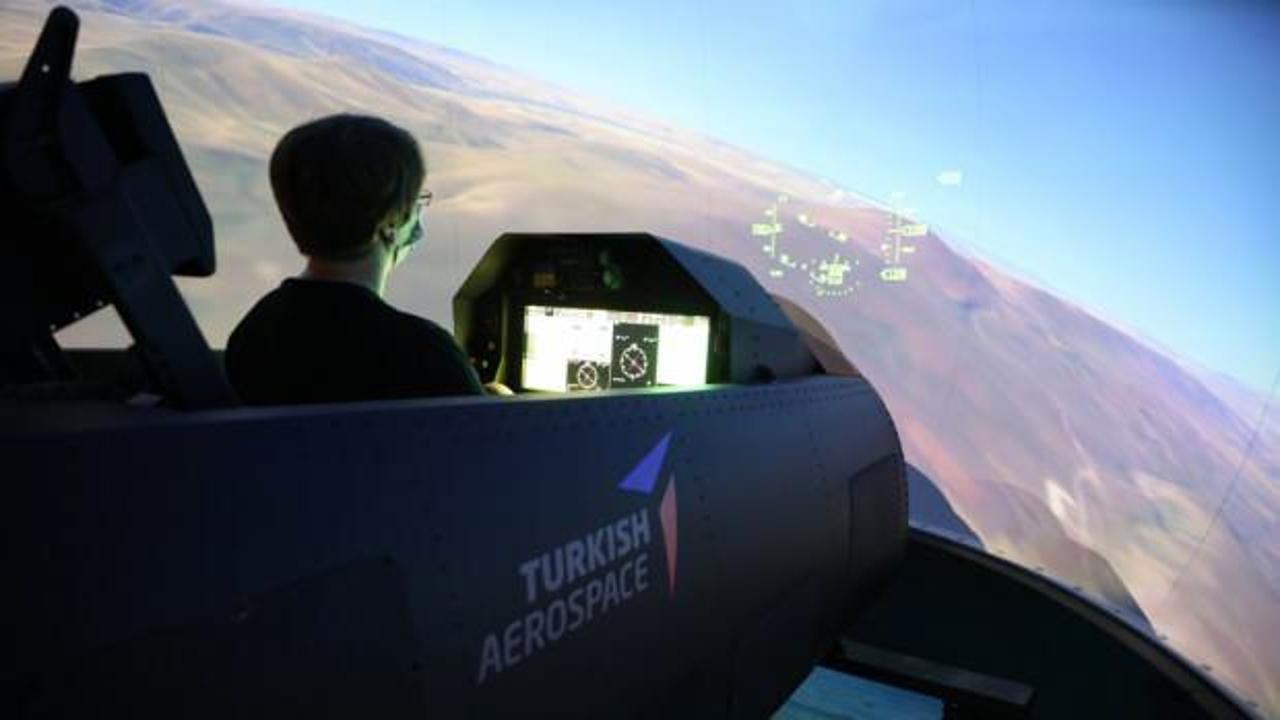 TUSAŞ, IDEF'te Hürjet için similatörlü uçuş eğitimine başladı