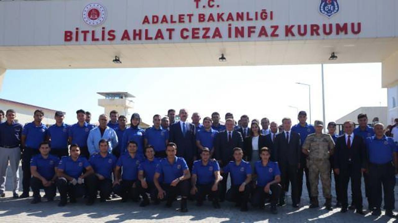 Bakan Gül'den Bitlis'teki Ahlat T Tipi Ceza İnfaz Kurumu'na ziyaret