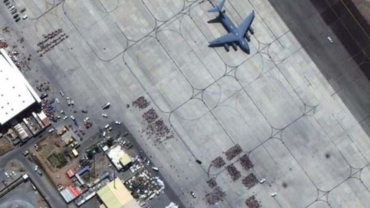 Kabil Havalimanı’ndaki kalabalık uydu görüntülerine yansıdı