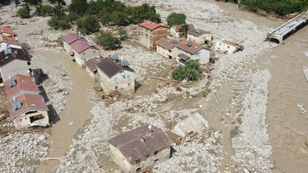 Milli Eğitim Bakanı Özer'den sel bölgelerindeki okullar için açıklama