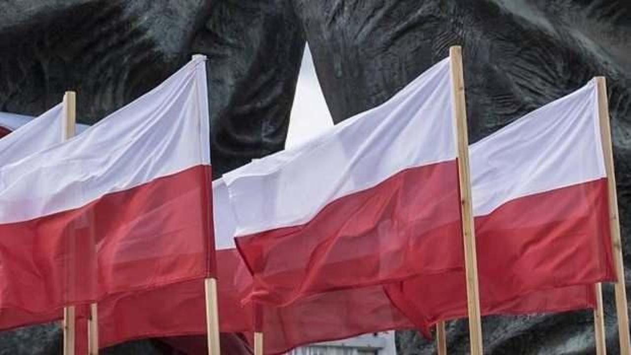 Polonya güvenlik gerekçesiyle Afganistan’dan tahliyeleri durdurdu