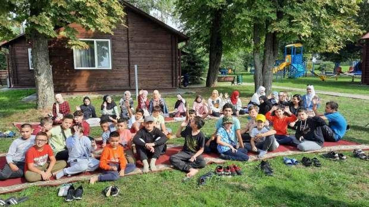 YTB kardeş topluluklardan minik ve gençleri Belarus’da yaz kampında buluşturdu