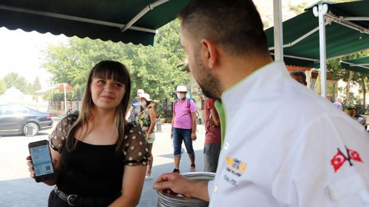 Gaziantep'te bir lokantanın ilginç kampanyası: Aşı kartınla gel ücretsiz kebap ye!