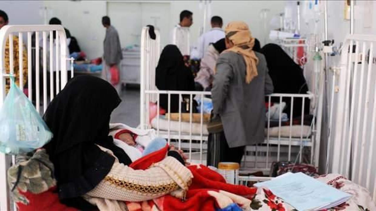 Şok açıklama: Sana'da 100 sağlık kuruluşu çalışmasını durdurdu