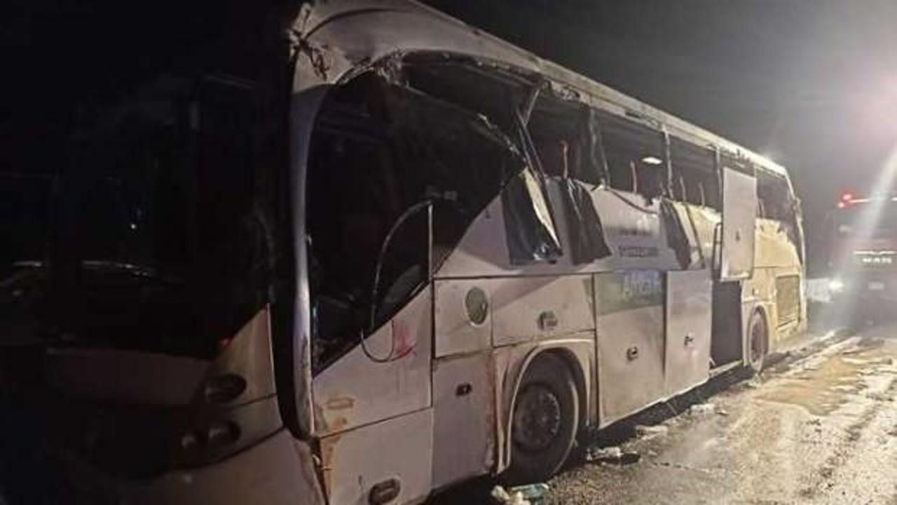 Mısır'da otobüs devrildi: 12 ölü, 38 yaralı
