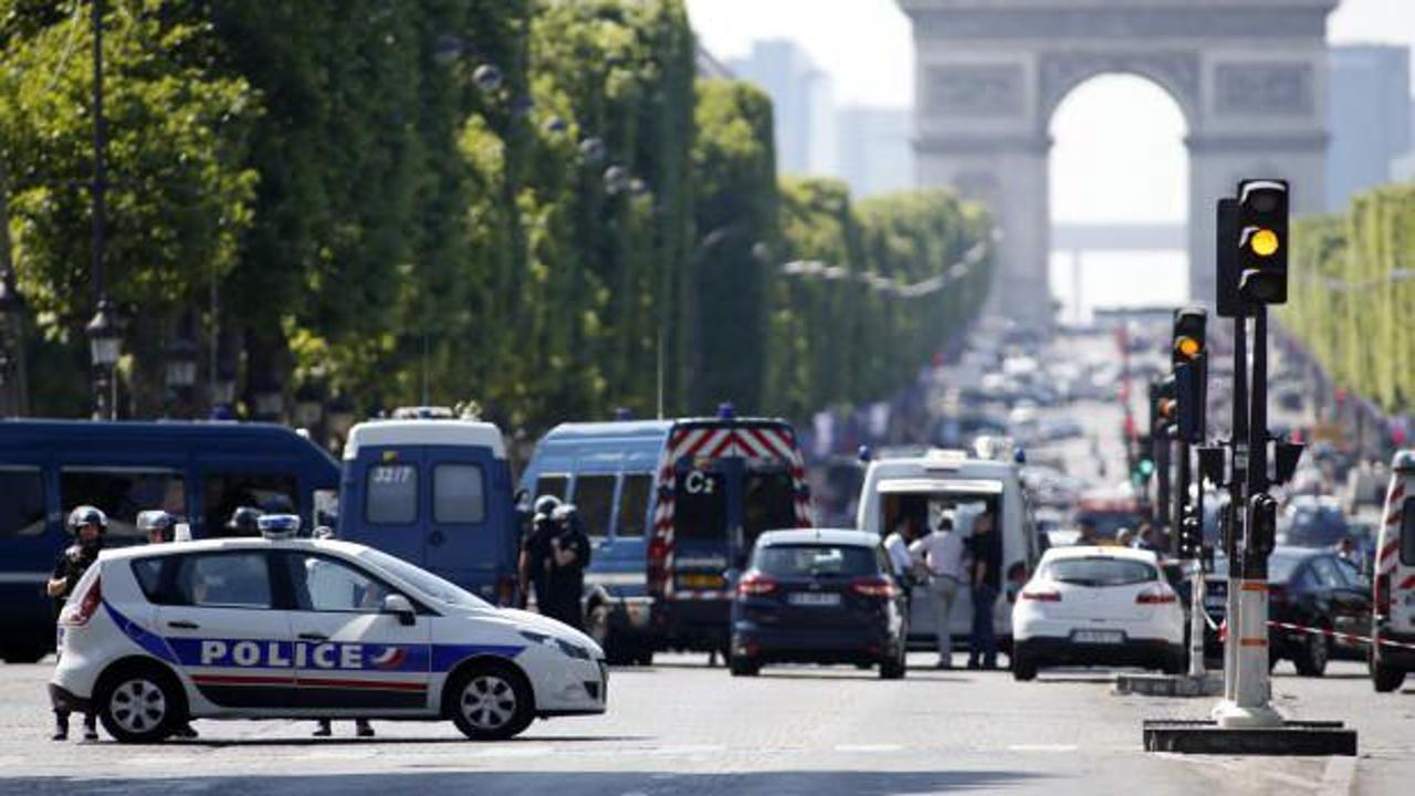 Paris'te otomobillere hız sınırı geldi