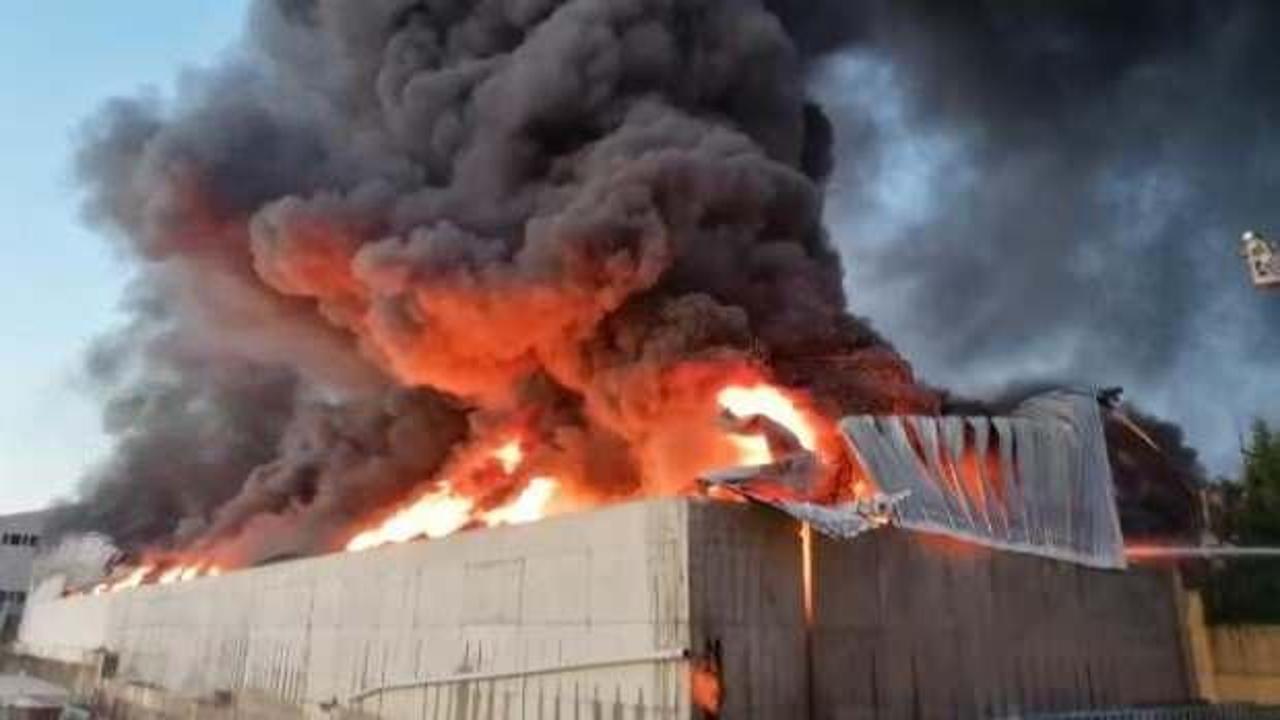 Silivri'de fabrika yangını çıktı