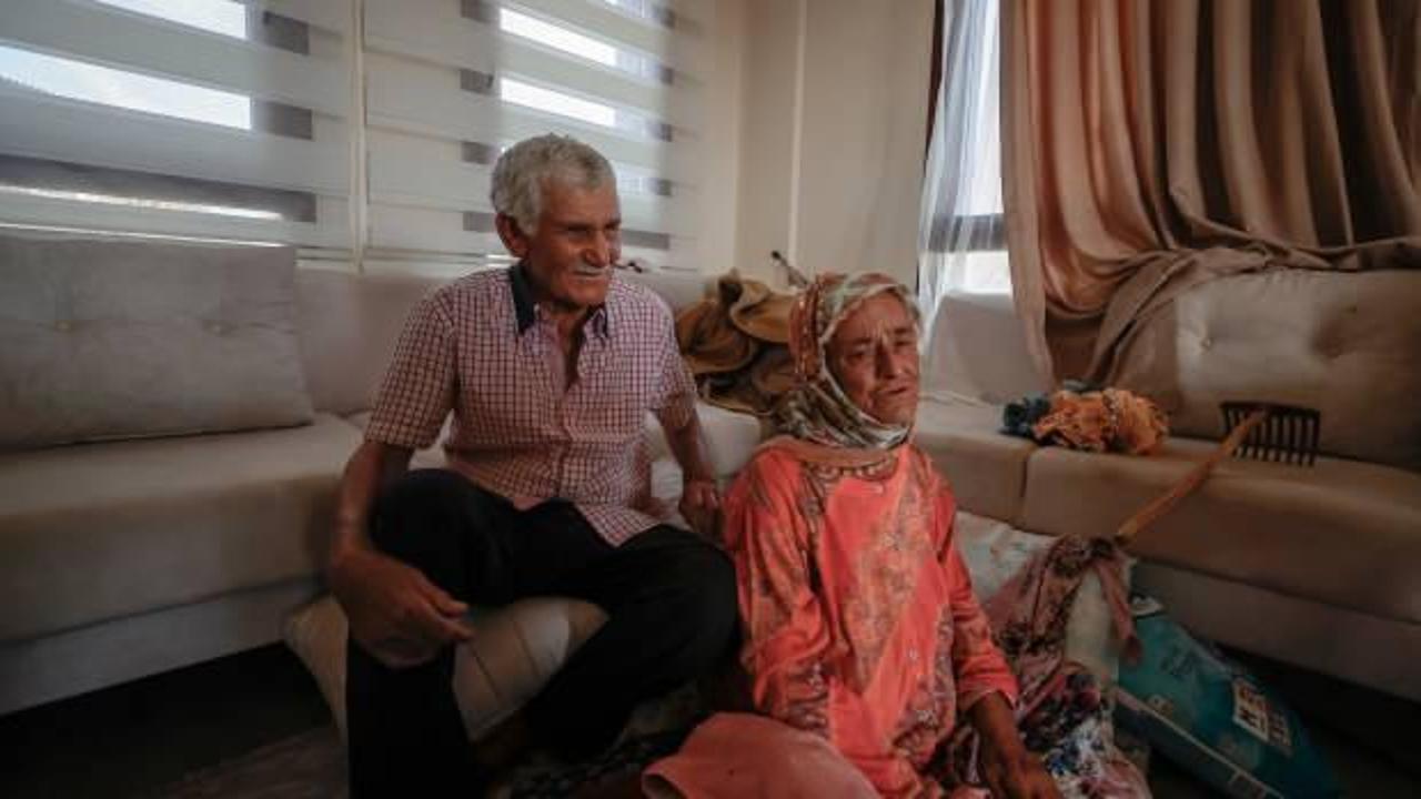 Antalya'da yaşlı çifte, yanan evlerinin yerine 17 günde yenisi teslim edildi