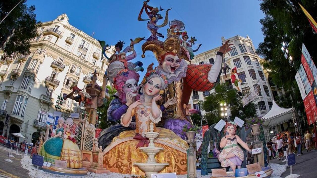 Avrupa'nın en renkli festivali: Las Fallas