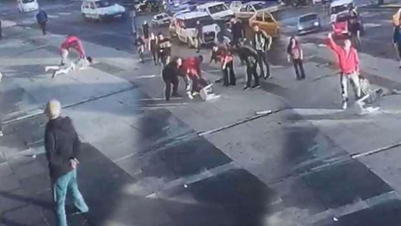 Barışmak istemeyince eski eş dehşet sa&ccedil;tı! 10 yerinden bı&ccedil;akladı