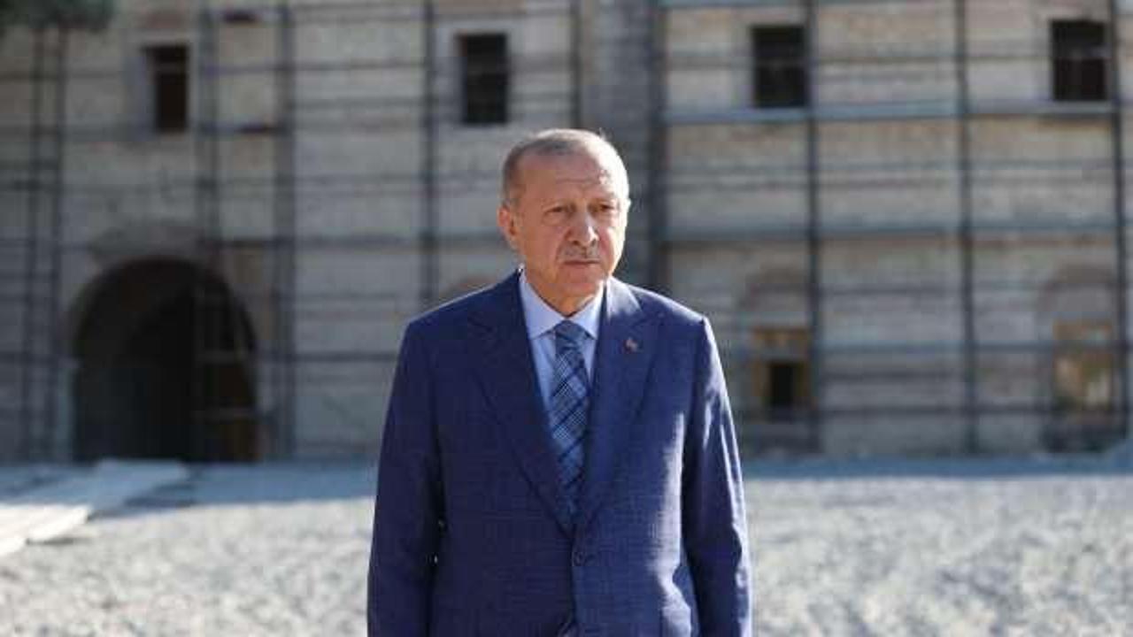 Erdoğan, Rami Kışlası'nda incelemelerde bulundu