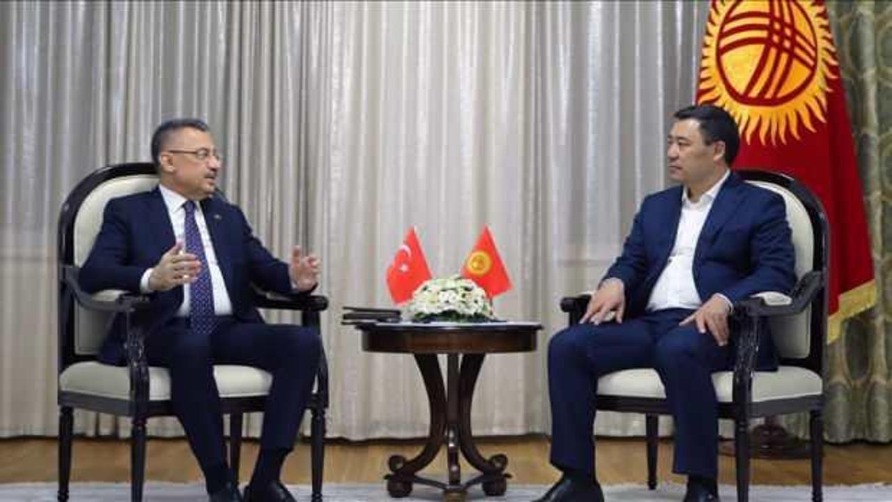 Fuat Oktay, Kırgızistan Cumhurbaşkanı Caparov ile bir araya geldi