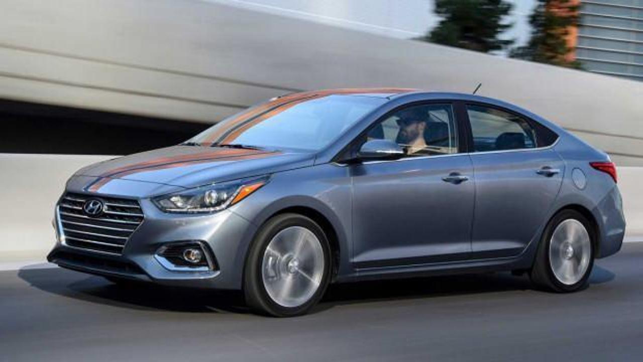 Hyundai Accent manuel vitese veda ediyor