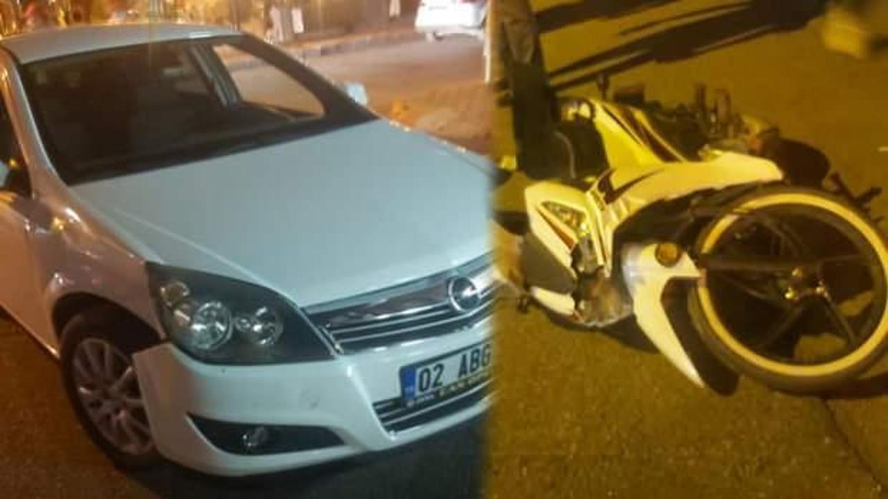 Adıyaman&rsquo;da motosiklet ile otomobil &ccedil;arpıştı