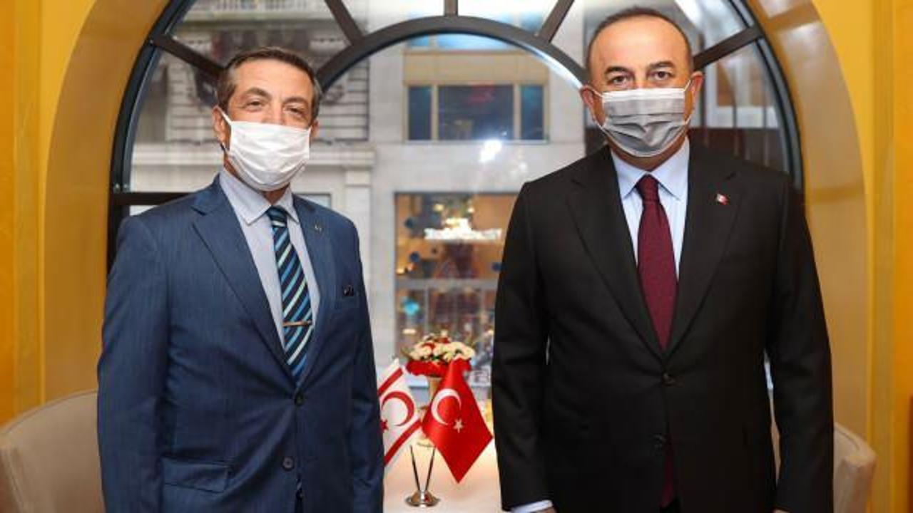 Bakan Çavuşoğlu ABD'de  KKTC Dışişleri Bakanı  Ertuğruloğlu ile görüştü