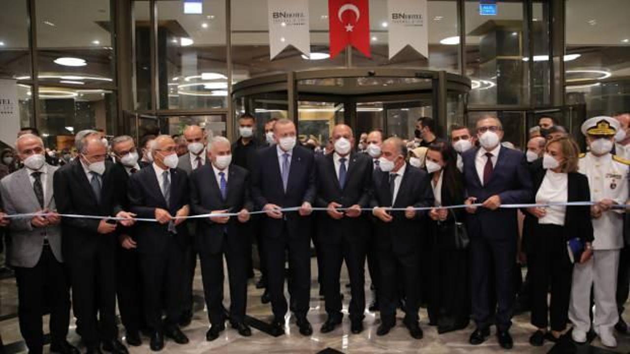 Cumhurbaşkanı Erdoğan, Mersin'de bir otelin açılışını yaptı