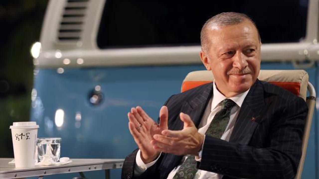 Cumhurbaşkanı Erdoğan, Mersin'de gençlerle buluştuğu programa ait fotoğrafları paylaştı