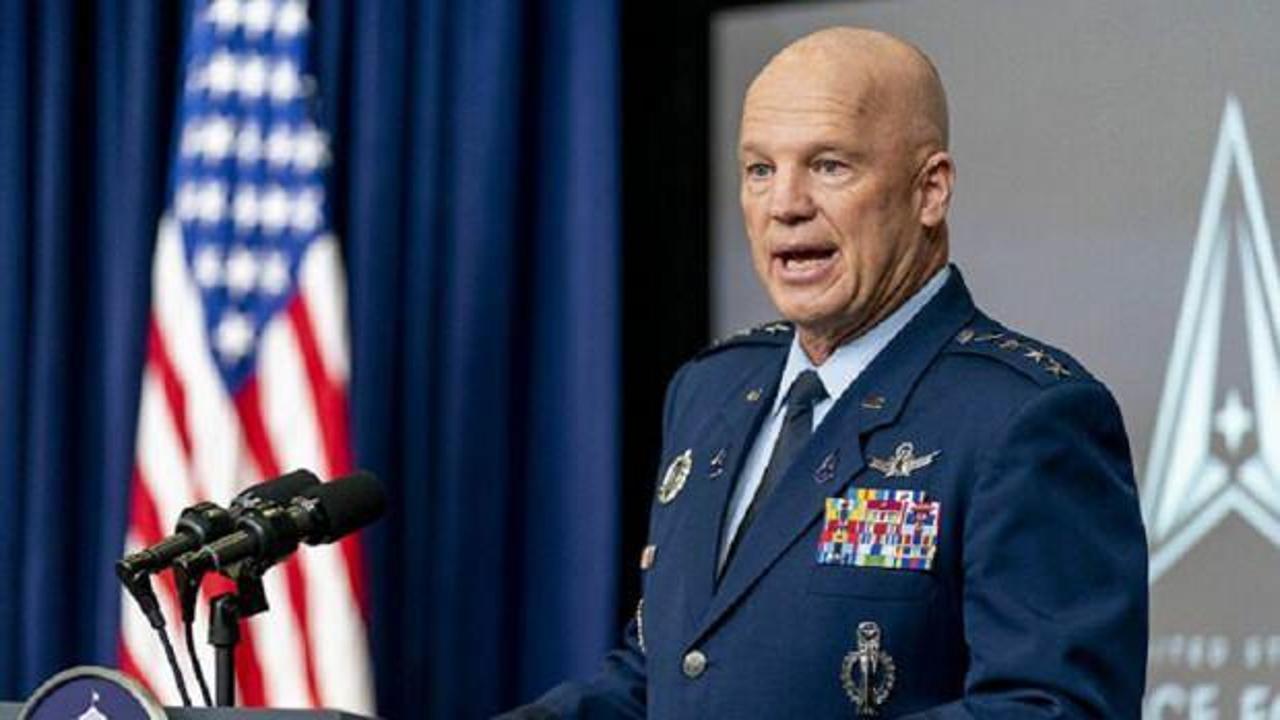 ABD'li komutan: Rusya silahla donatılmış matruşka bebeği yörüngeye yerleştirdi