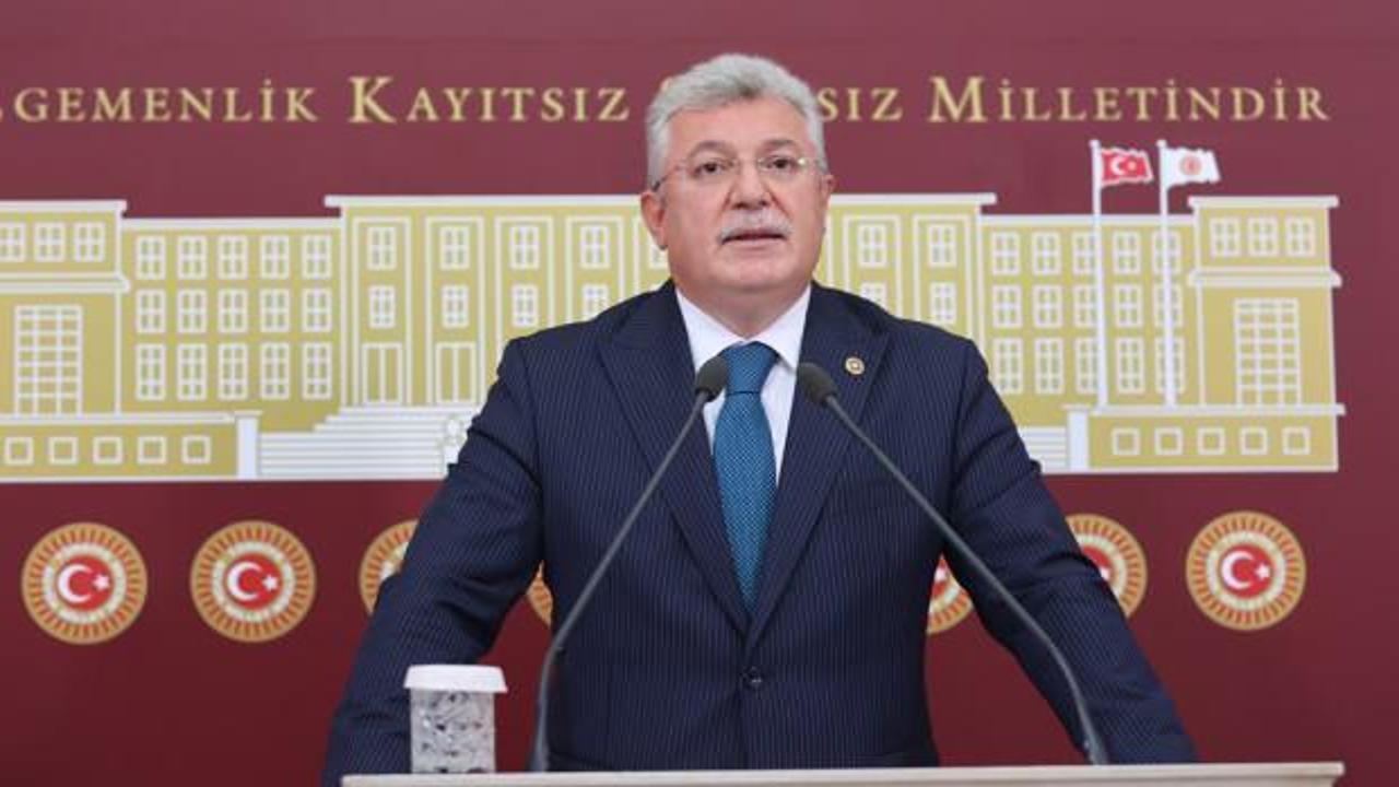AK Parti'li Akbaşoğlu: AK Parti büyük eserlere imza attı