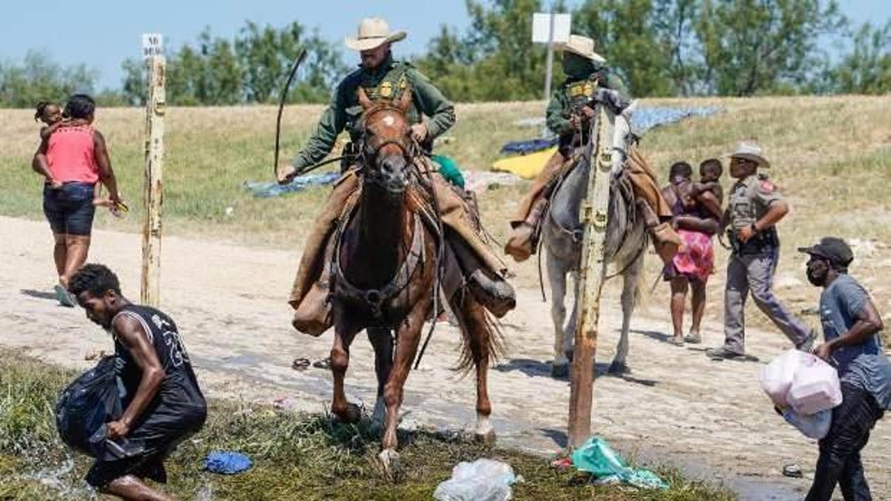 Biden, Meksika sınırındaki atlı ekiplere tepki gösterdi