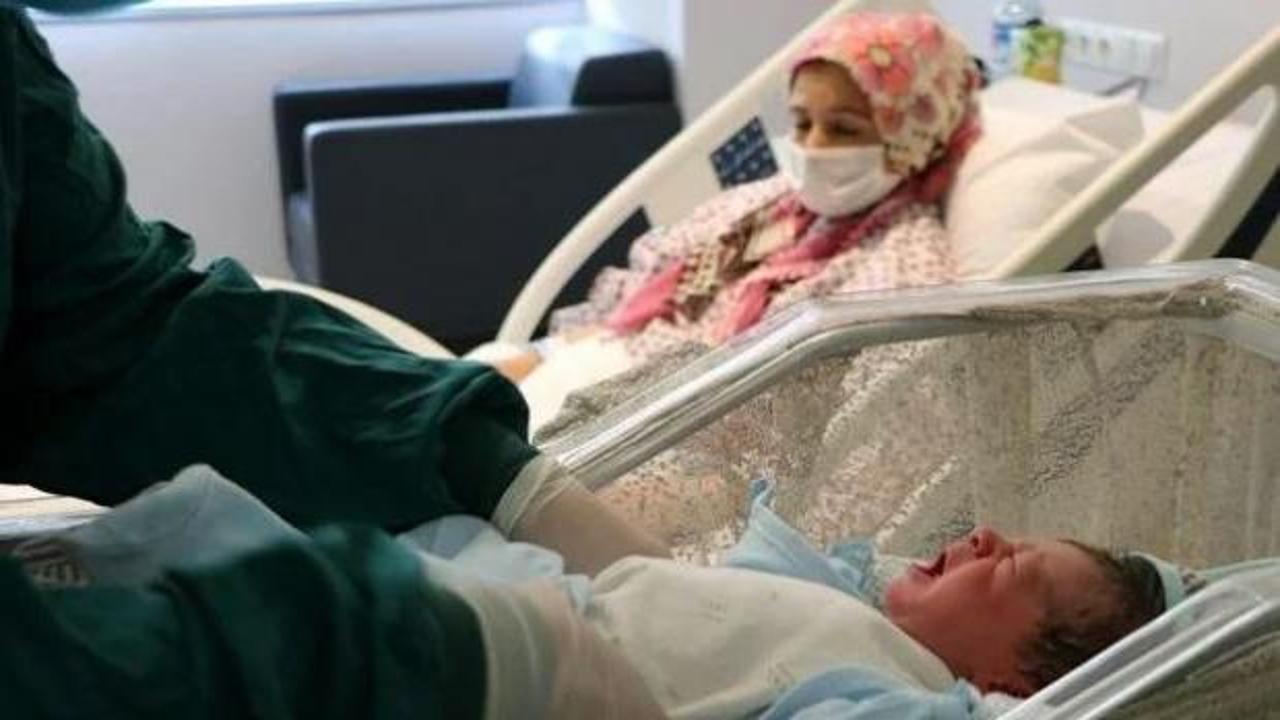 Hastanede olan 33 Kovid-19'lu hamileden 32'si aşısız