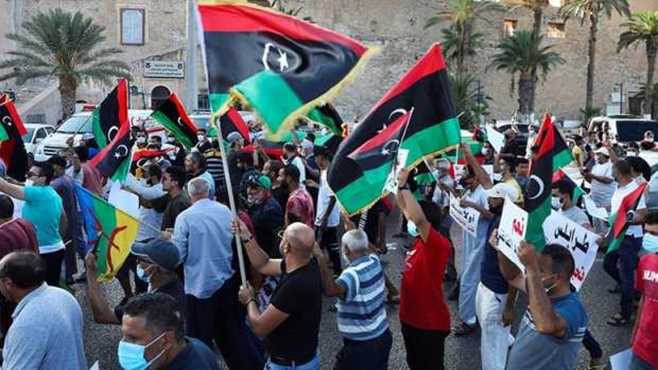 Temsilciler Meclisi'nin hükümetten güvenoyunu çekmesine Libyalılardan tepki