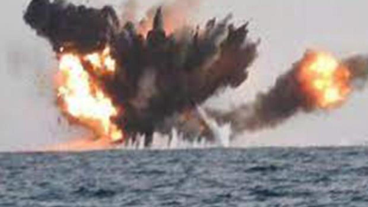 Yemen'de Husilere ait bomba yüklü 2 tekne imha edildi 