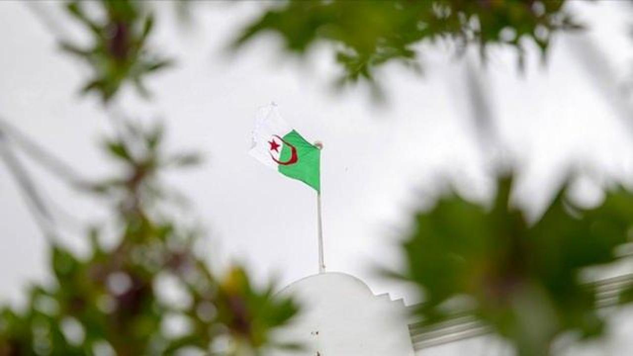 Cezayir, Fransa Büyükelçisi'ni Dışişleri Bakanlığına çağırdı