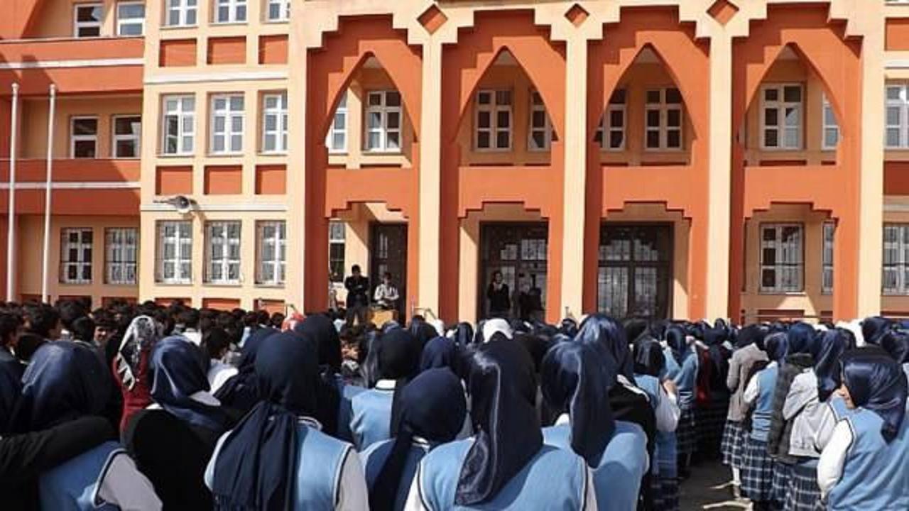 Ferman Kara&ccedil;am yazdı: İmam Hatip ve İlahiyatlar bu asil milletin kendisidir!