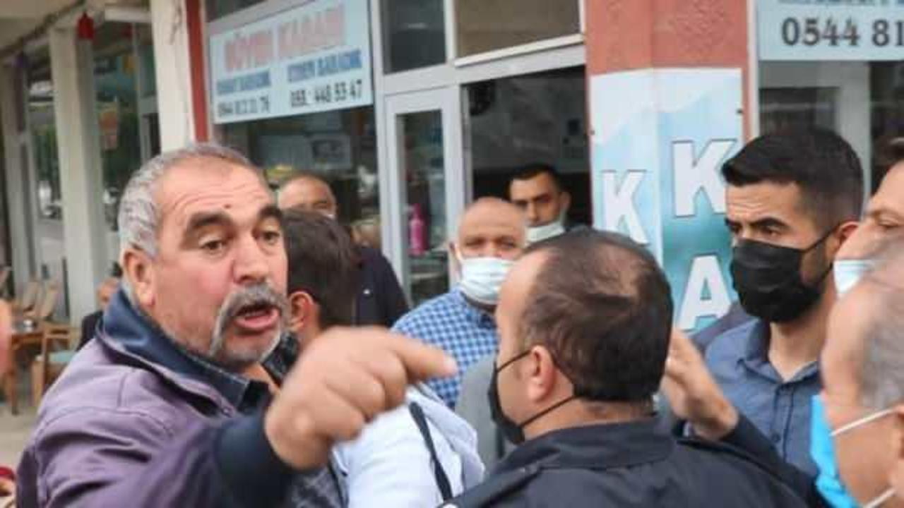 Kırşehir'de Meral Akşener'in ekibine "bozkurt işareti" tepkisi 
