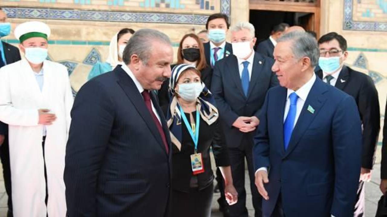 Şentop, Türkistan’da Hoca Ahmet Yesevi Türbesi'ni ziyaret etti